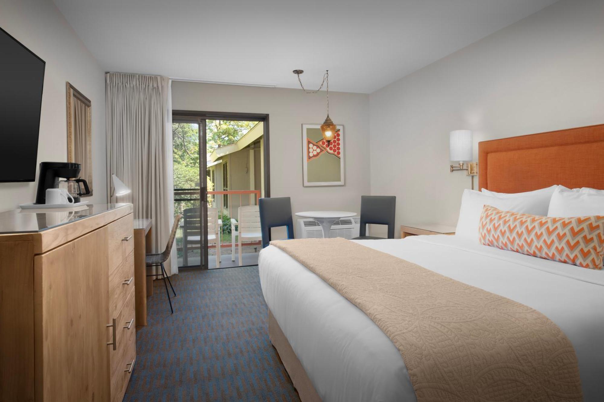 แอชแลนด์ ฮิลล์ โฮเทล แอนด์ สวีท Hotel ภายนอก รูปภาพ